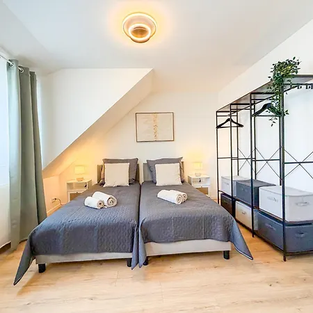 Moin W#3 - City, Parkplatz & Wifi Apartment
