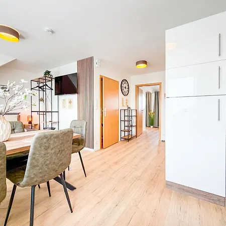 Moin W#3 - City, Parkplatz & Wifi Apartment *