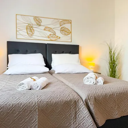 Moin - W#apartments Mit Parkplatz, Office & Wifi